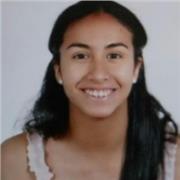 Chica joven que finalizó bachillerato, ofrece clases particulares para niños de primaria
